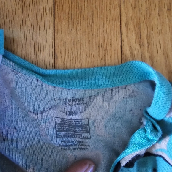 Carter's 12 month footie PJs - Picture 2 of 3